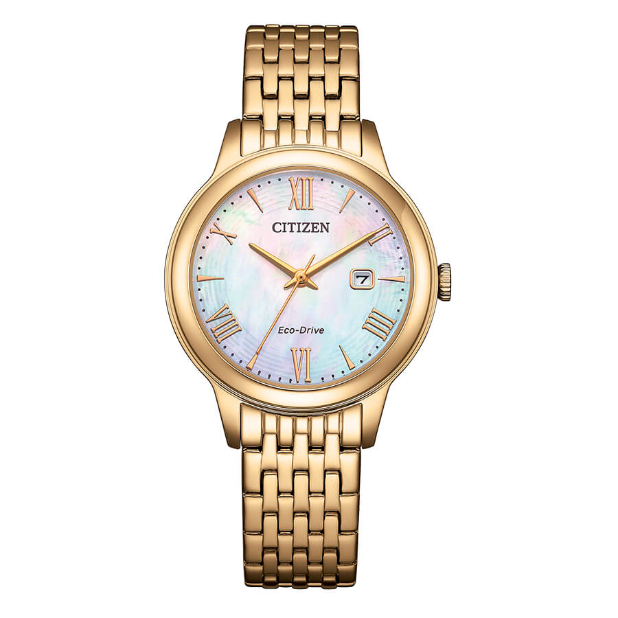 Orologio da donna con movimento Eco-Drive, cassa in acciaio da 31 mm e bracciale in acciaio dorato con chiusura di sicurezza.